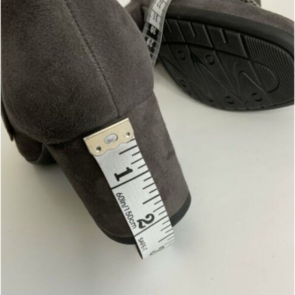 Earthies Suede Rhea Square-toe Block Heel Booties 10 - Picture 8 of 11